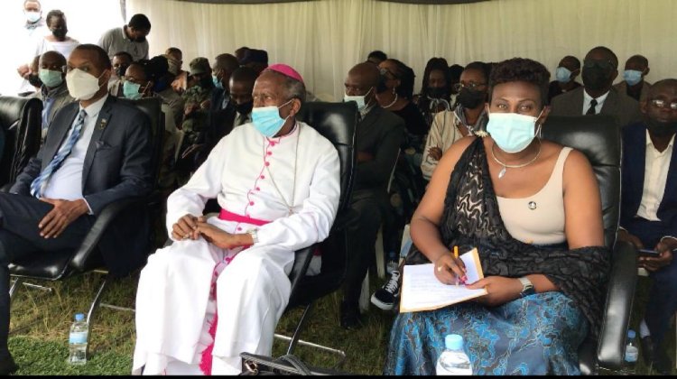Muhanga: Guverineri Kayitesi yashimiye Abarokotse Jenoside uruhare bagize mu kurangiza imanza z'imitungo