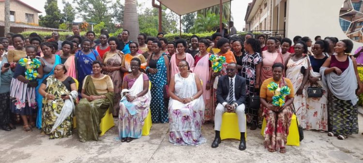 Muhanga:Ba mutima w'urugo basabwe kwita ku bibazo bibangamiye abaturage