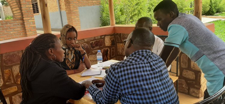 Kutagira ubumenyi, kimwe mu bidindiza ubuvugizi bukorwa n’imiryango ivugira abatishoboye