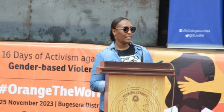 Ubufatanye bwa buri wese burakenewe kugira ngo ihohoterwa ricike: Minisitiri Dr Uwamariya
